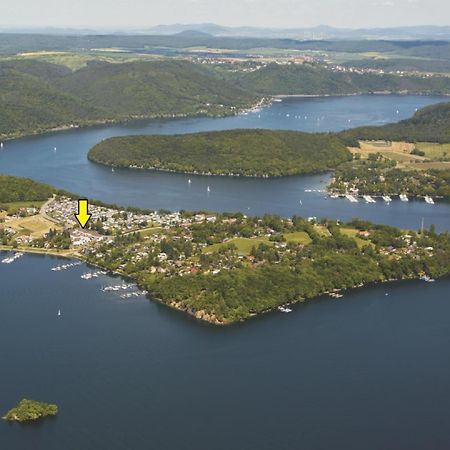 Seglerfewo Mit Traumhaftem Blick Vom Balkon Scheid  Kültér fotó